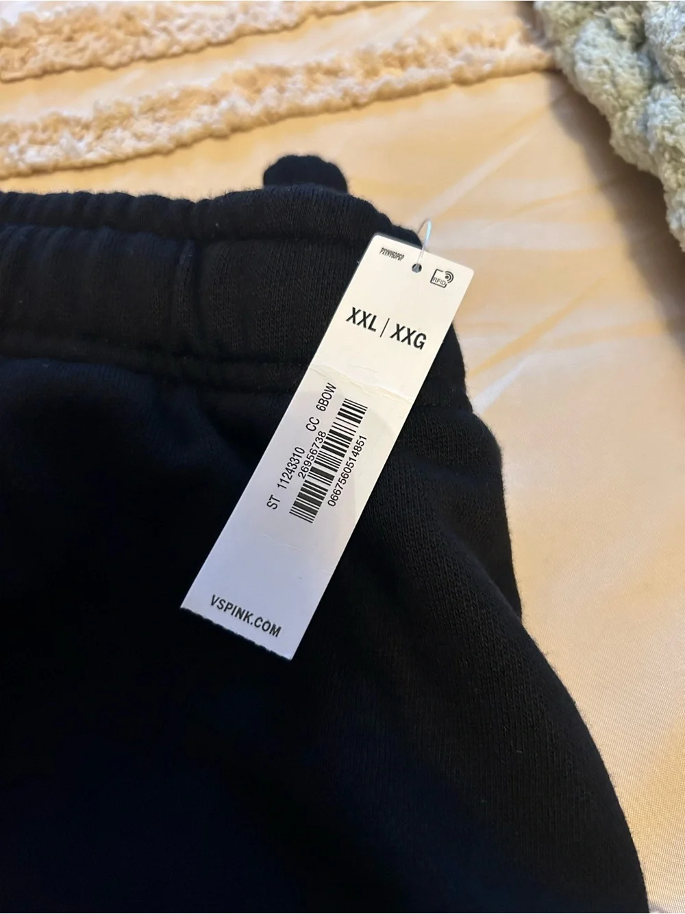 PINK Victoria's Secret women’s black and White Logo Sweatpants NWT